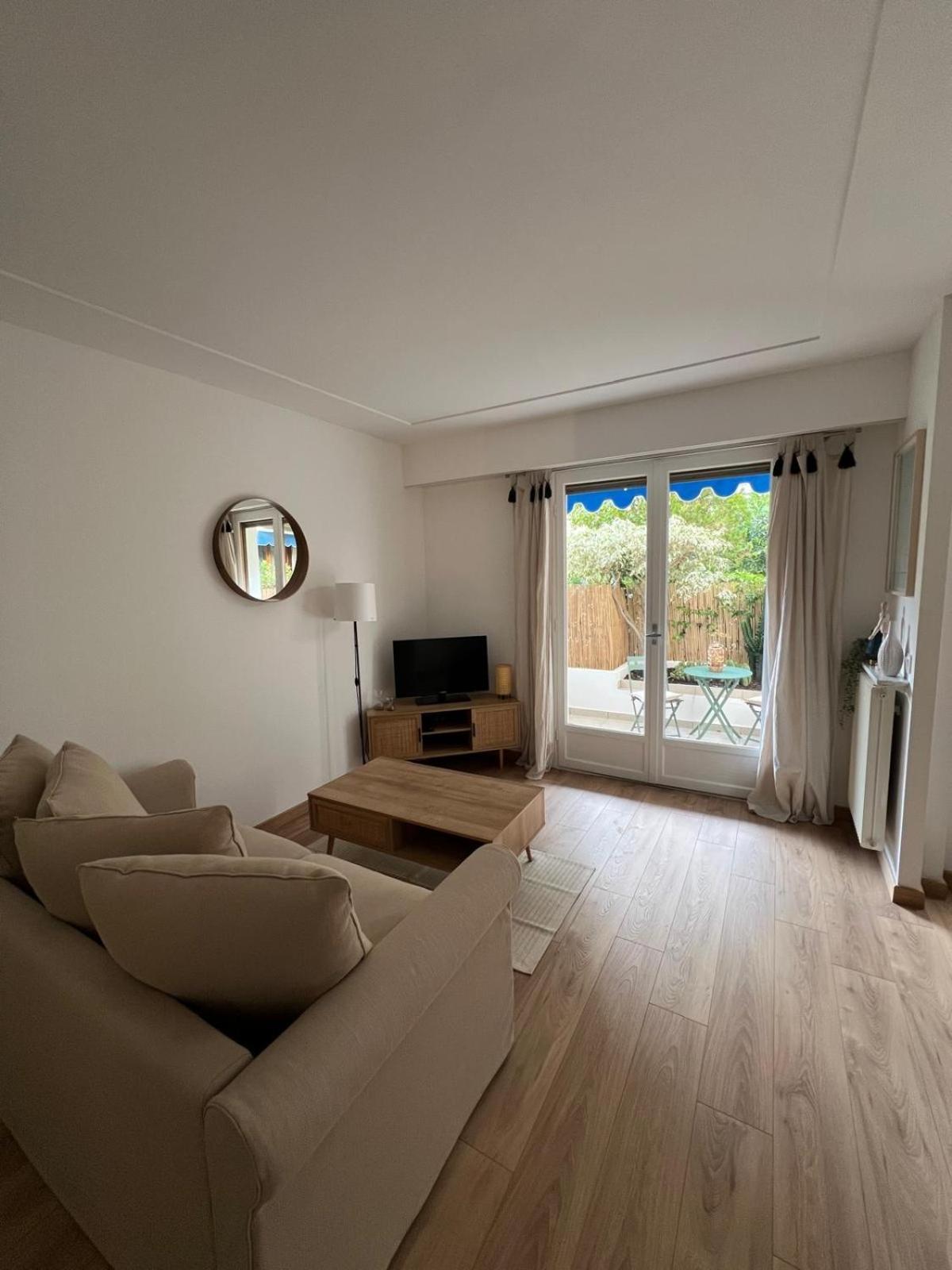 Jolie Studio En Centre-Ville Beaulieu-sur-Mer Exteriör bild